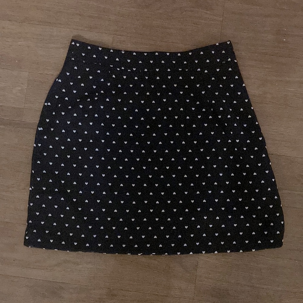 nasty gal skirt size 0, tiny heart print